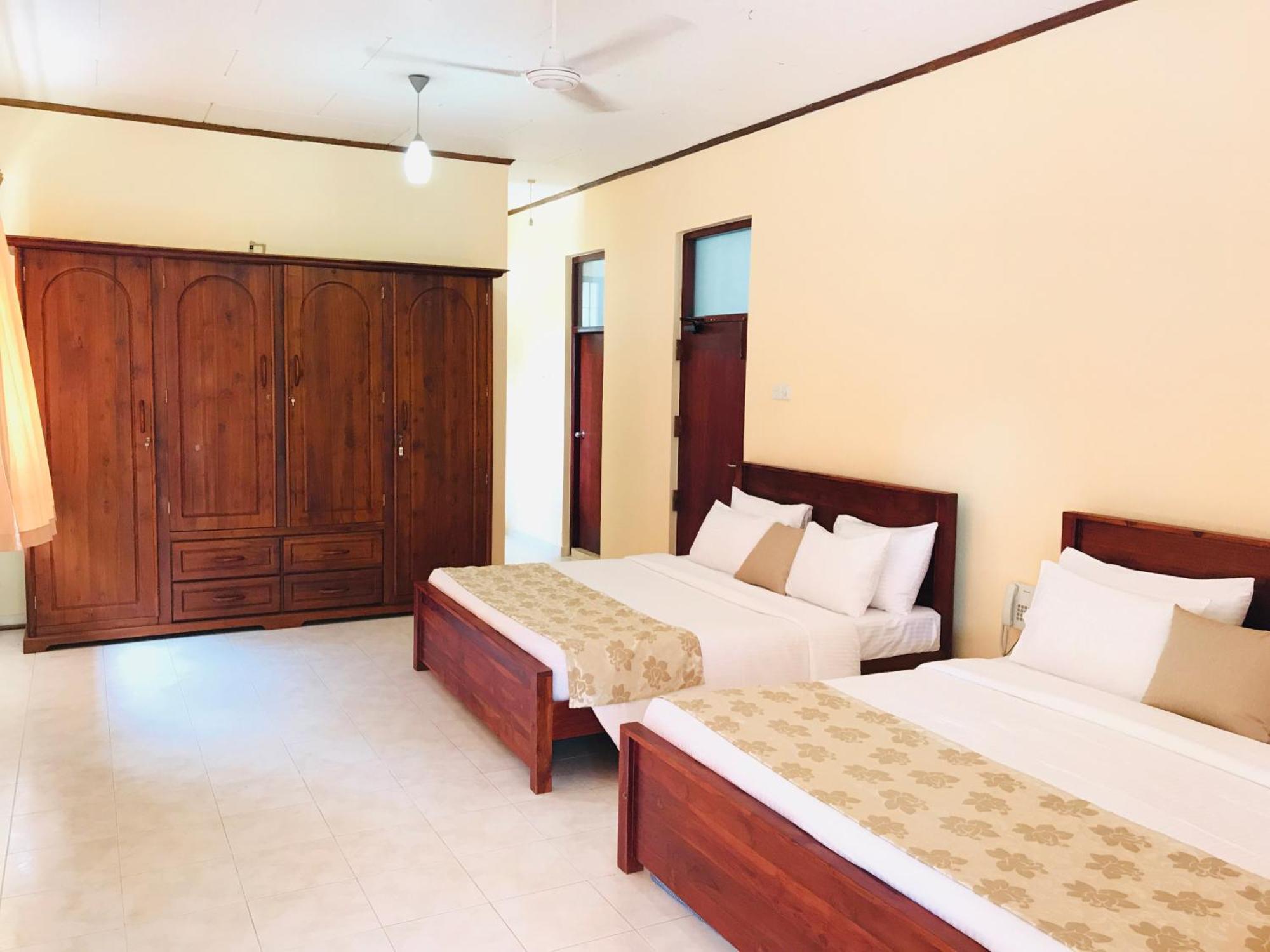 Siluni'S Villa Anuradhapura Room photo