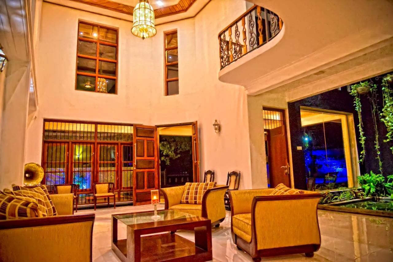 Siluni'S Villa Anuradhapura Exterior photo